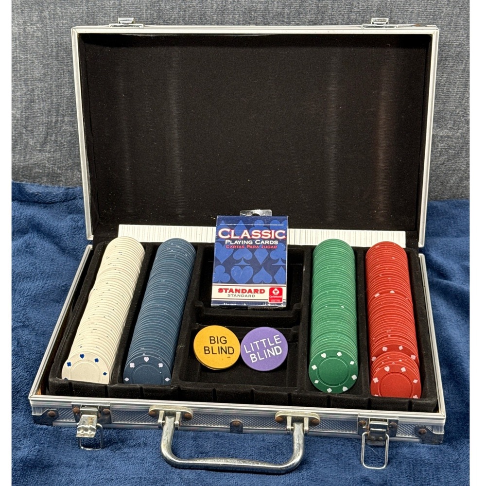 Poker Set Silver Aluminum Case 200 Chips Cards Portable Set